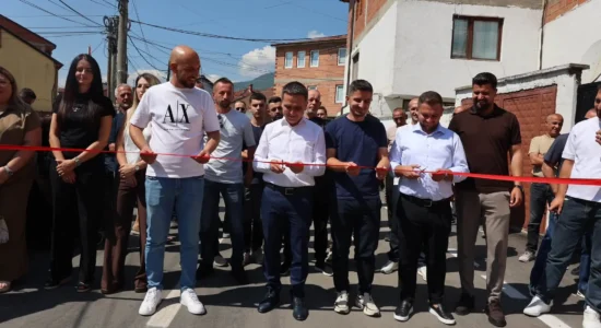 Kasami promovon rrugën “Mihajllo Rajçeviq”: Përfundon një problem shumëvjeçar në lagjen Cetinsk