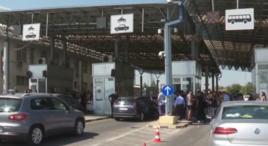 (VIDEO) MPB aktivizon aplikacion “Qytet i Sigurt” për automjetet me targa të huaja
