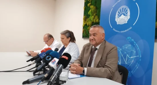 Katër raste të vdekjeve, 36 të konfirmuara dhe dy raste të mundshme të etheve të Nilit Perëndimor në vend