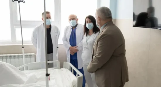 44 raste me ethe të Nilit Perëndimor janë konfirmuar deri më tani në Maqedoni, 43 persona janë të hospitalizuar
