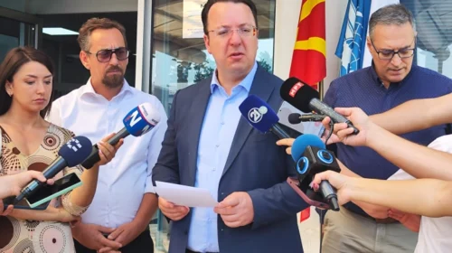 (VIDEO) Paralajmërimi për protestë, Nikollovski: Po kërkojmë zgjidhje me vendet e zonës shengen