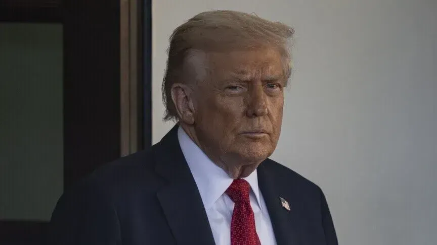 Zv/presidenti amerikan: Trump “po i dërgon mesazh” Iranit me videon e bombardimit të Khargut