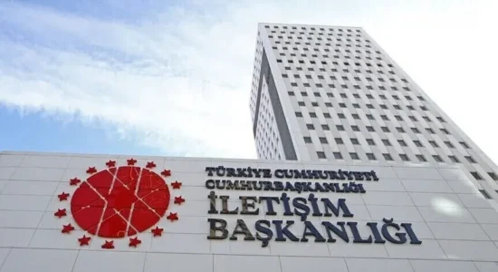 Turqia hedh poshtë pretendimet se Marrëveshja e Përbashkët e Mbrojtjes së Mekës bie ndesh me Nenin 5 të NATO-s