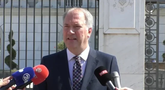 Zhernovski: Qeveria po përgatit pranimin e propozimit francez