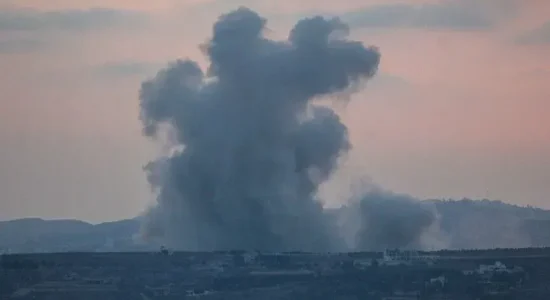 Droni izraelit bombardon buldozerin e ushtrisë libaneze që po pastronte rrugën në Mansouri