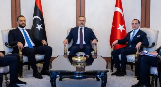 Kryediplomati turk zhvillon bisedime me zyrtarë të lartë libianë në Ankara