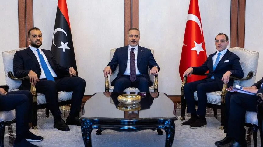 Kryediplomati turk zhvillon bisedime me zyrtarë të lartë libianë në Ankara