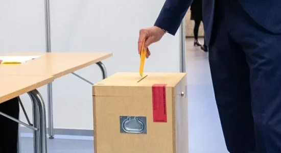 Islanda në referendum për rifillimin e negociatave për anëtarësim në BE