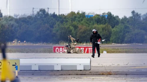 Gjendet dron me eksploziv në aeroportin gjerman