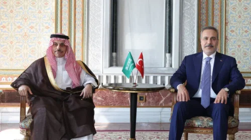 Ministri i Jashtëm turk Hakan Fidan takohet në Stamboll me homologun e tij saudit
