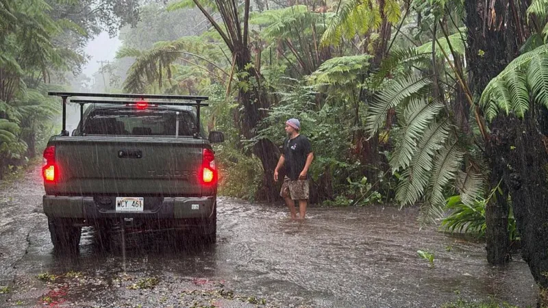 Më shumë se 100 000 persona pa energji elektrike në Hawaii nga uragani Lala