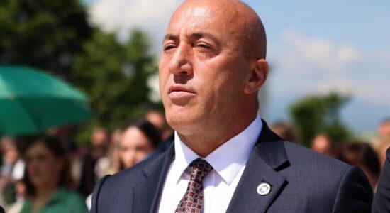 Arrestohet personi që bëri thirrje për pushkatimin e Ramush Haradinaj
