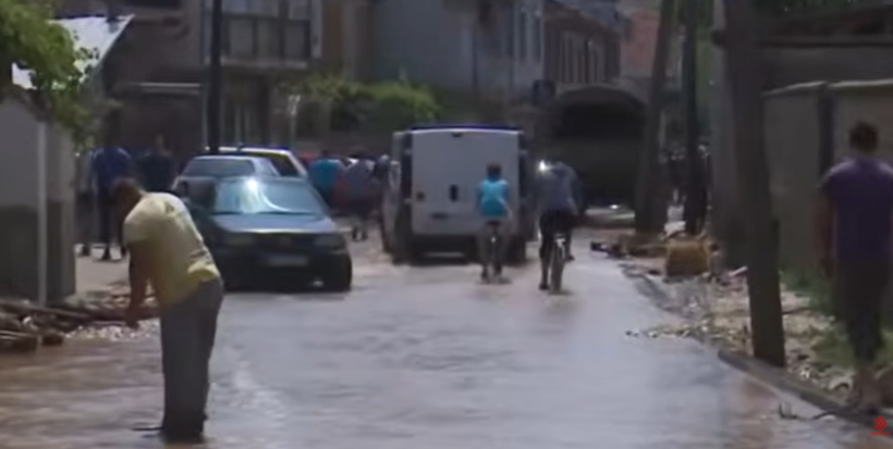 (VIDEO) 10 vjet nga vërshimet në Hasanbeg, infrastruktura u përmirësua, dhimbja mbeti