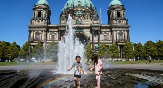 Europa përvëlohet nga temperaturat ekstreme, Austria regjistron ditën më të nxehtë në histori