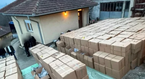 Prokuroria: Shtatë të dyshuar të rinj për transportimin e marihuanës nga Maqedonia në Serbi