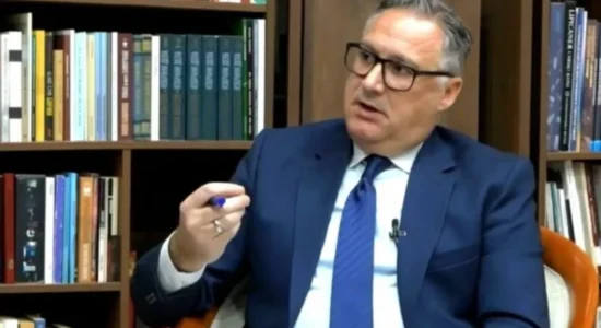 Memov: Fondi Pensional në vit ndan mbi 220 milionë euro për FSSH-në për pensionistët, kjo metodë duhet të ndryshojë