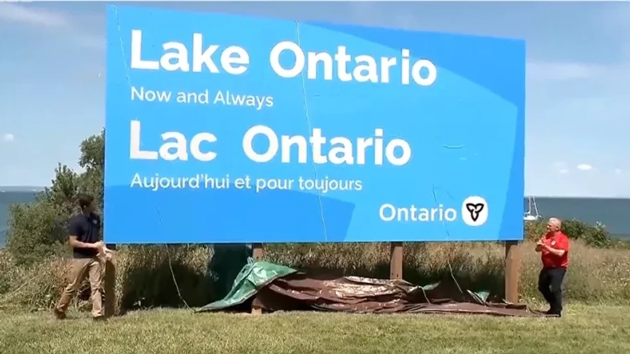 Kanadaja i përgjigjet Trumpit  vendosë tabelën e re në bregun e liqenit Ontario