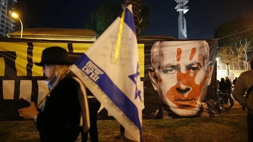 Kryeministri izraelit i drejtohet fushatës kundër Turqisë, ndërsa sondazhet tregojnë rënie të Likudit