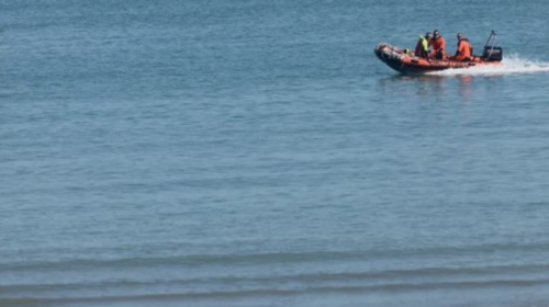 Anija u përfshi nga flakët, shpëtohen mbi 170 persona në Kanalin Anglez