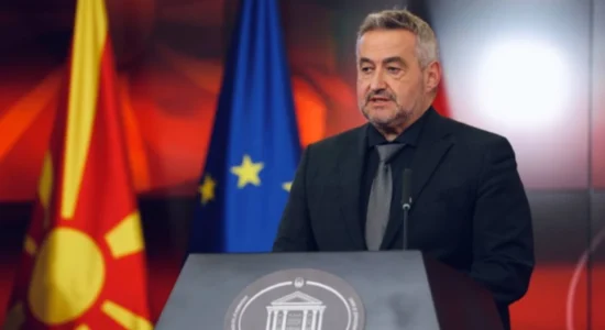 Klekovski: Analizat e ujit të pijshëm në Gostivar do të publikohet deri më 20 gusht