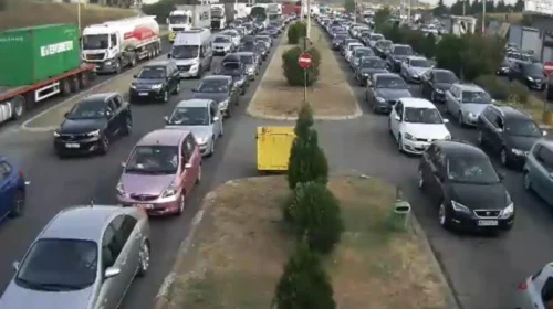 LAMM: Në vendkalimet kufitare “Tabanoc”, “Bogorodicë” dhe “Dojran” pritet rreth një orë
