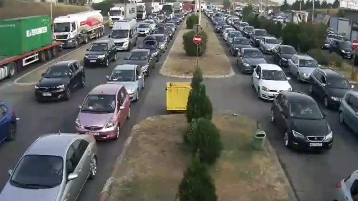 LAMM: Në vendkalimet kufitare “Tabanoc”, “Bogorodicë” dhe “Dojran” pritet rreth një orë