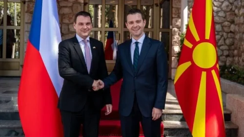 (VIDEO) Macinka: Çekia mbështet anëtarësimin e RMV-së në BE, Mucunski: gjuha dhe identiteti nuk negociohen