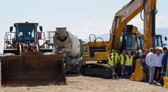 (VIDEO) Nis ndërtimi i autostradës Shkup – Bllacë