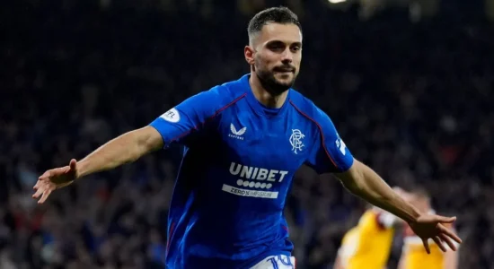Zyrtare: Nedim Bajrami largohet nga Rangers, transferohet te Al Taawoun