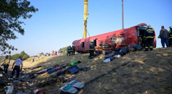 Aksident tragjik në Hungari/ Përmbyset autobusi me turistë polakë, 12 të vdekur dhe 10 të plagosur