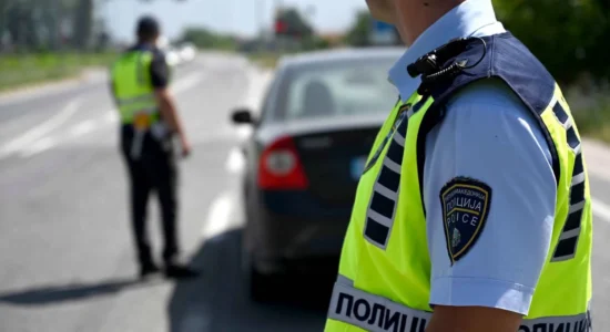 Mbi 1600 gjoba për tre ditë, janë konfiskuar 19 automjete
