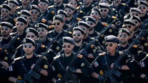 Ushtria iraniane: Doktrina e saj ushtarake po kalon nga “mbrojtëse në sulmuese”