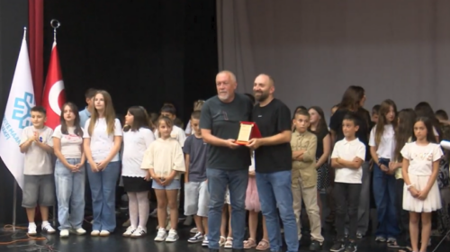 (VIDEO) “Merhamet” dhe “Vizioni M” përmbyllën shkollën verore 2026