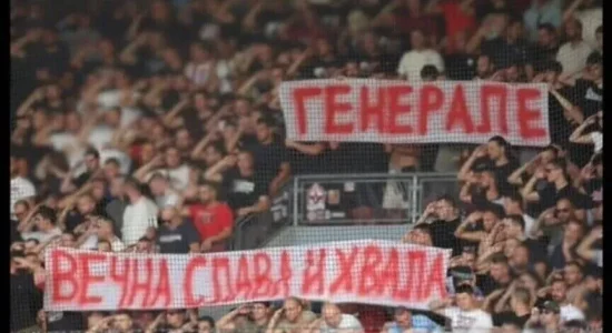 UEFA nis hetim ndaj Crvena Zvezdës për pankartën në nderim të “Kasapit të Bosnjës”