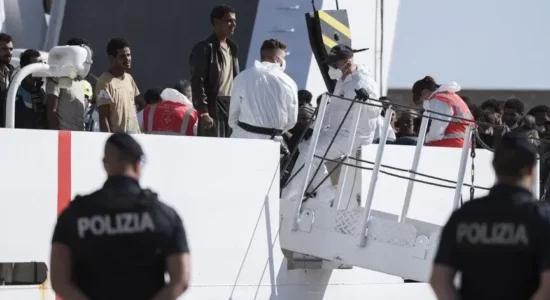 Spanja kundërshton dëbimet e njëanshme të azilkërkuesve drejt Italisë