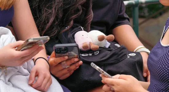 Zelanda e Re drejt ndalimit të rrjeteve sociale për fëmijët nën 16 vjeç