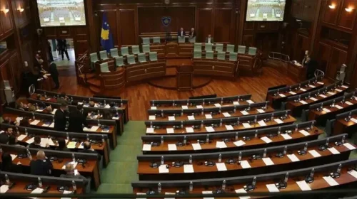 Dështon konstituimi i Kuvendit të Kosovës, Kurti kërkon përsëri kohë shtesë për marrëveshje politike