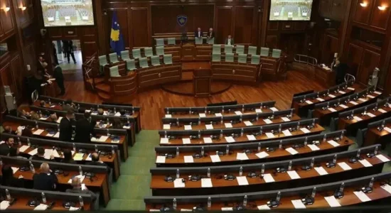 Dështon konstituimi i Kuvendit të Kosovës, Kurti kërkon përsëri kohë shtesë për marrëveshje politike