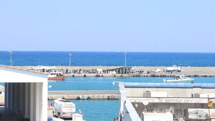 Përmbyset anija e pasagjerëve pranë brigjeve të Republikës Turke të Qipros Veriore, kryeministri njofton për viktima