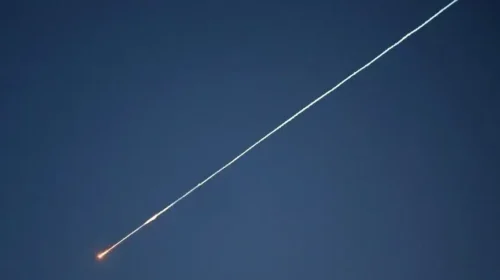 Forcat qeveritare të Jemenit rrëzojnë disa dronë të grupit Huthi mbi qytetin Marib