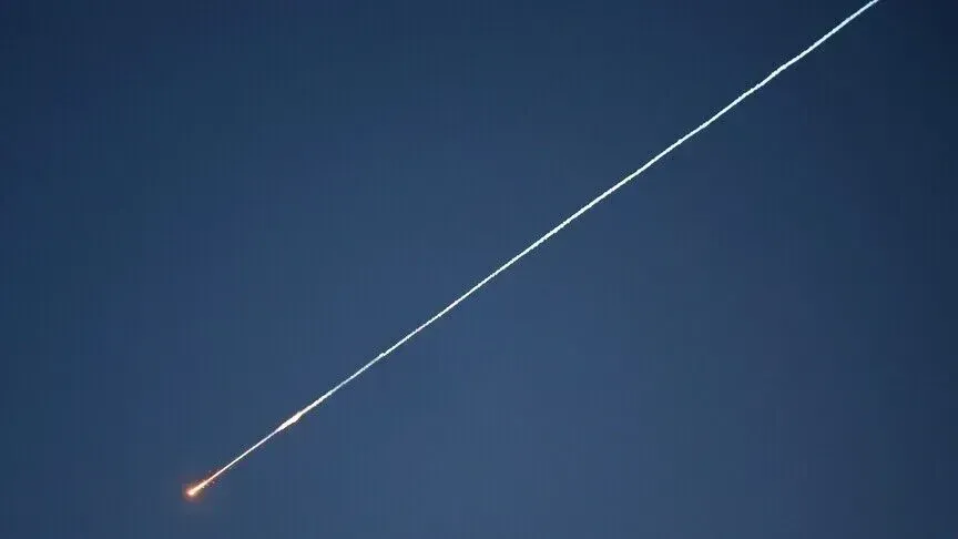 Forcat qeveritare të Jemenit rrëzojnë disa dronë të grupit Huthi mbi qytetin Marib