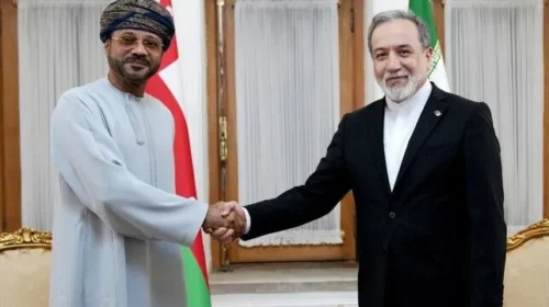 Irani dhe Omani shqyrtojnë propozimin për një rrugë të përbashkët detare përmes Ngushticës së Hormuzit