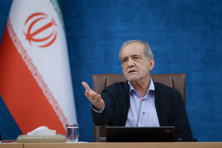 Irani “bie dakord” me Omanin për itinerarin e kalimit në Hormuz, e lidh rihapjen me përmbushjen e angazhimeve nga SHBA