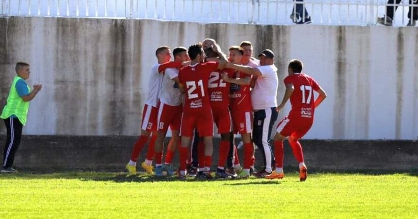 Tikveshi dënohet me 5 mijë euro për thirrje nacionaliste në duelin ndaj Shkëndijës së Haraçinës