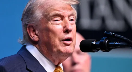 Trump mohon mungesën e municioneve në SHBA, paralajmëron ndjekje penale për personat që zbulojnë informacione