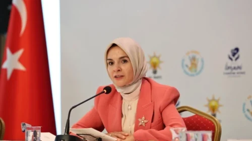 Ministrja turke për Familje dhe Shërbime Sociale, Ozdemir Gjoktash për vizitë në Shkup në takim me Gashin
