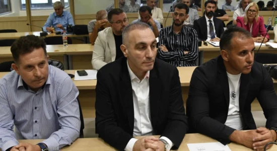 (VIDEO) Grubi deklarohet i pafajshëm, Bajrami gjykohet në mungesë