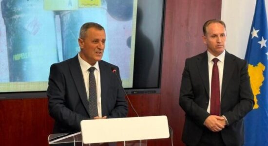 (VIDEO) Kosovë, Prokuroria Speciale dorëzoi aktakuzë për krimet e luftës në Prekaz