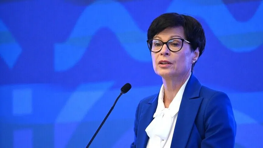 Komisarja e BE-së anulon vizitën në Serbi për shkak të glorifikimit të kriminelit të dënuar të luftës Mlladiq