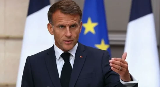 Macron paralajmëron se sulmet hibride ruse kundër Evropës po intensifikohen